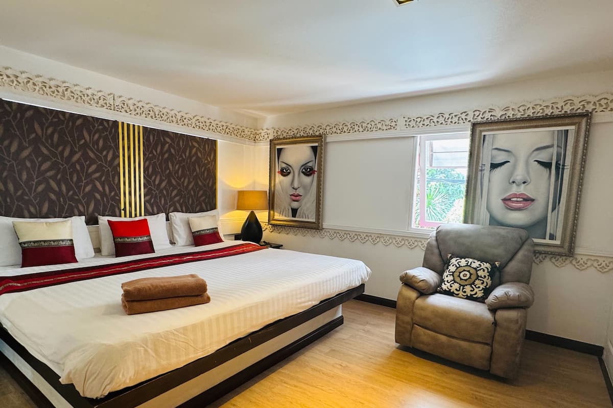 Habitació estàndard | Minibar i caixa forta a l'habitació