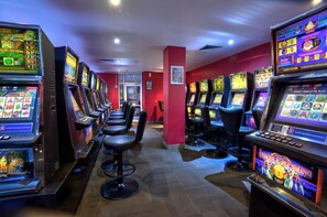 Games room - Gazelle International Hotel (Kokopo)