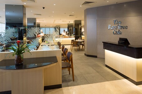Hotel Miramar Singapore - Image 17
