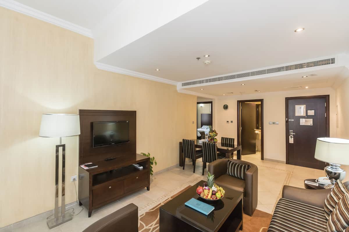 Suite, 2 Schlafzimmer | Wohnzimmer