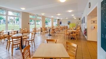 Daily buffet breakfast (EUR 11.90 per person)