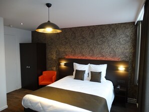 Standard Double Room | In-room safe, desk, cribs/infant beds, rollaway beds - Hotel Kristoffel (Middelkerke)