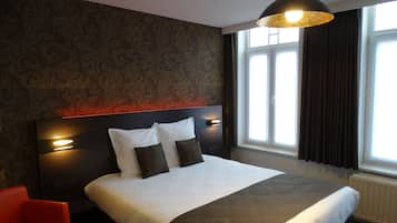 Standard Double Room | In-room safe, desk, cots/infant beds, rollaway beds