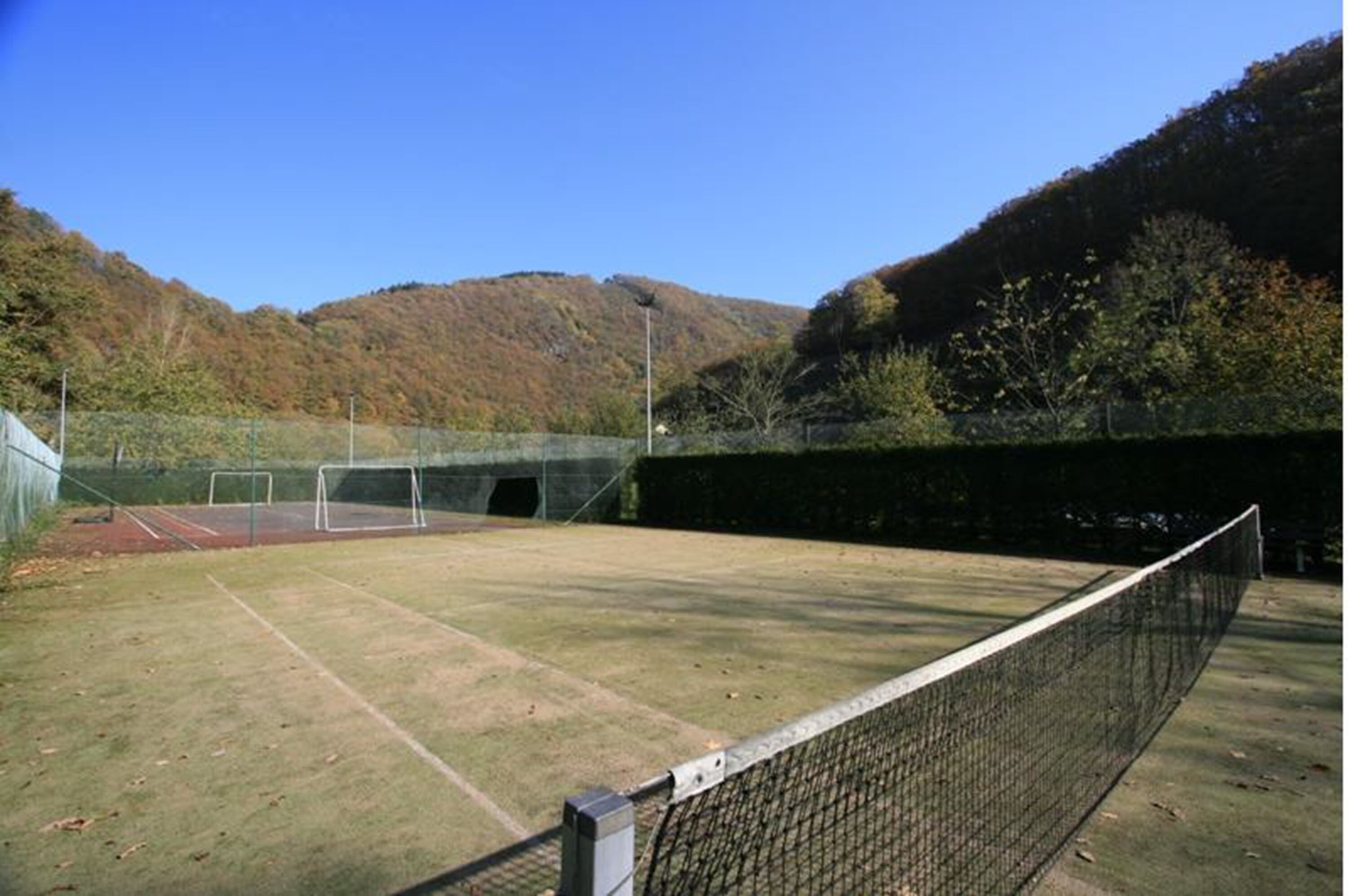 tennis court