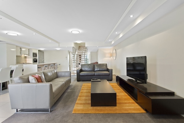 Penthouse | Living room