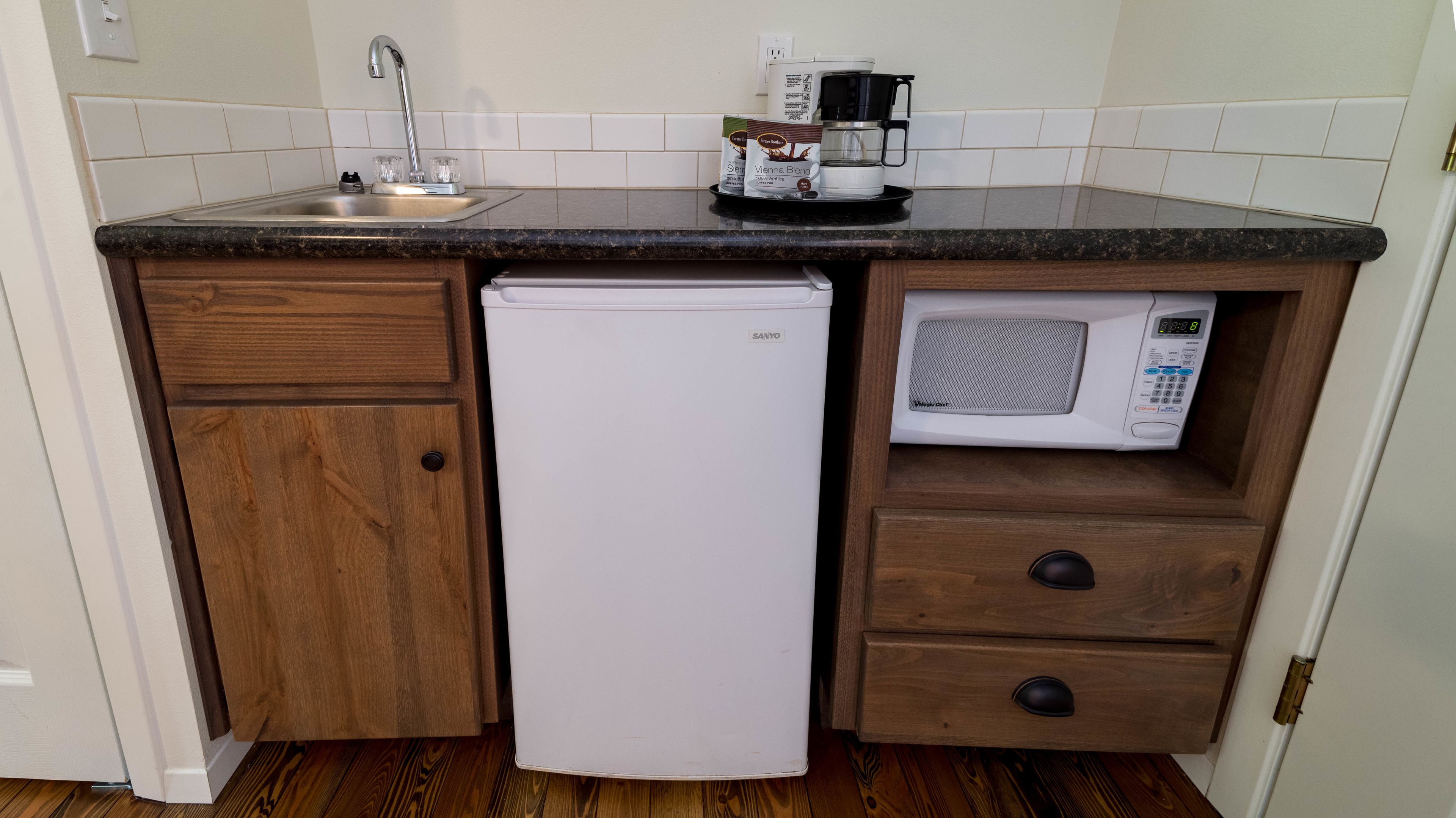 cabin, 1 king bed, refrigerator & microwave | coffee and/or coffee maker