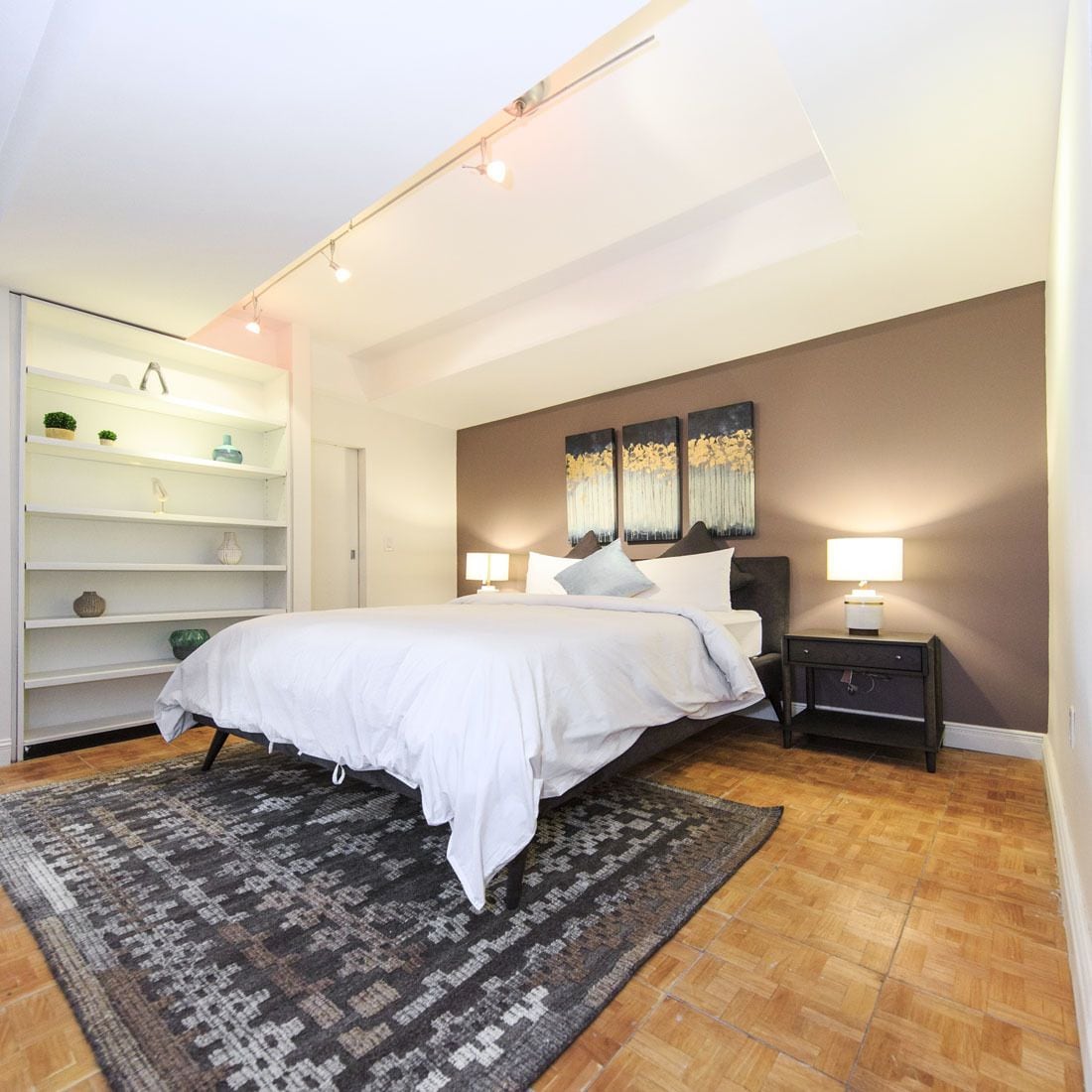 deluxe studio suite | 1 bedroom, in-room safe, desk, laptop workspace