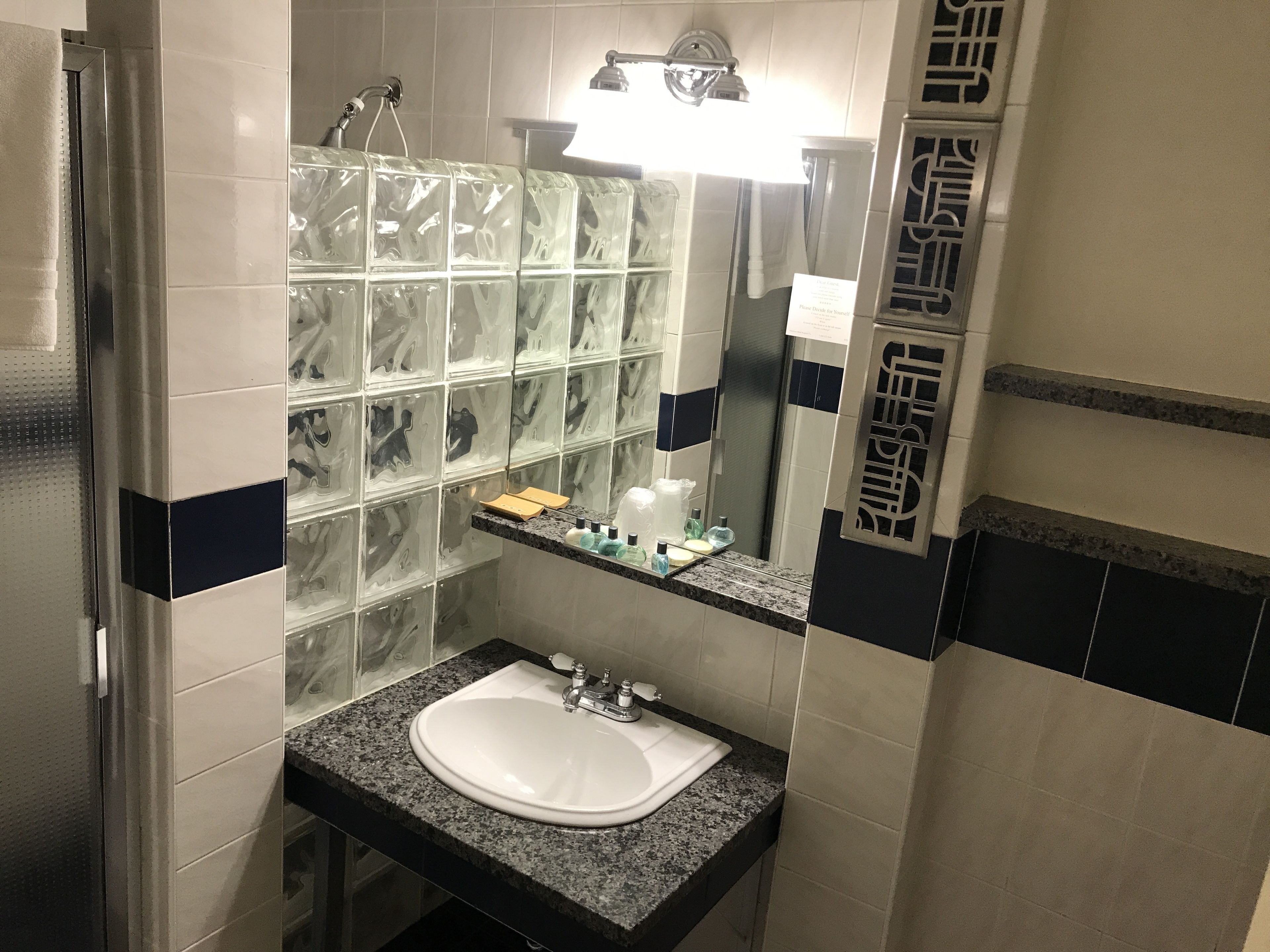 triple room, 1 bedroom | bathroom | shower, designer toiletries, hair dryer, towels