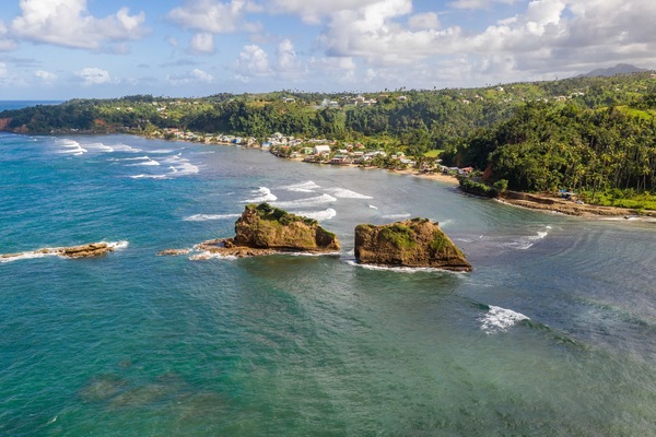 Beach nearby, black sand, 2 beach bars