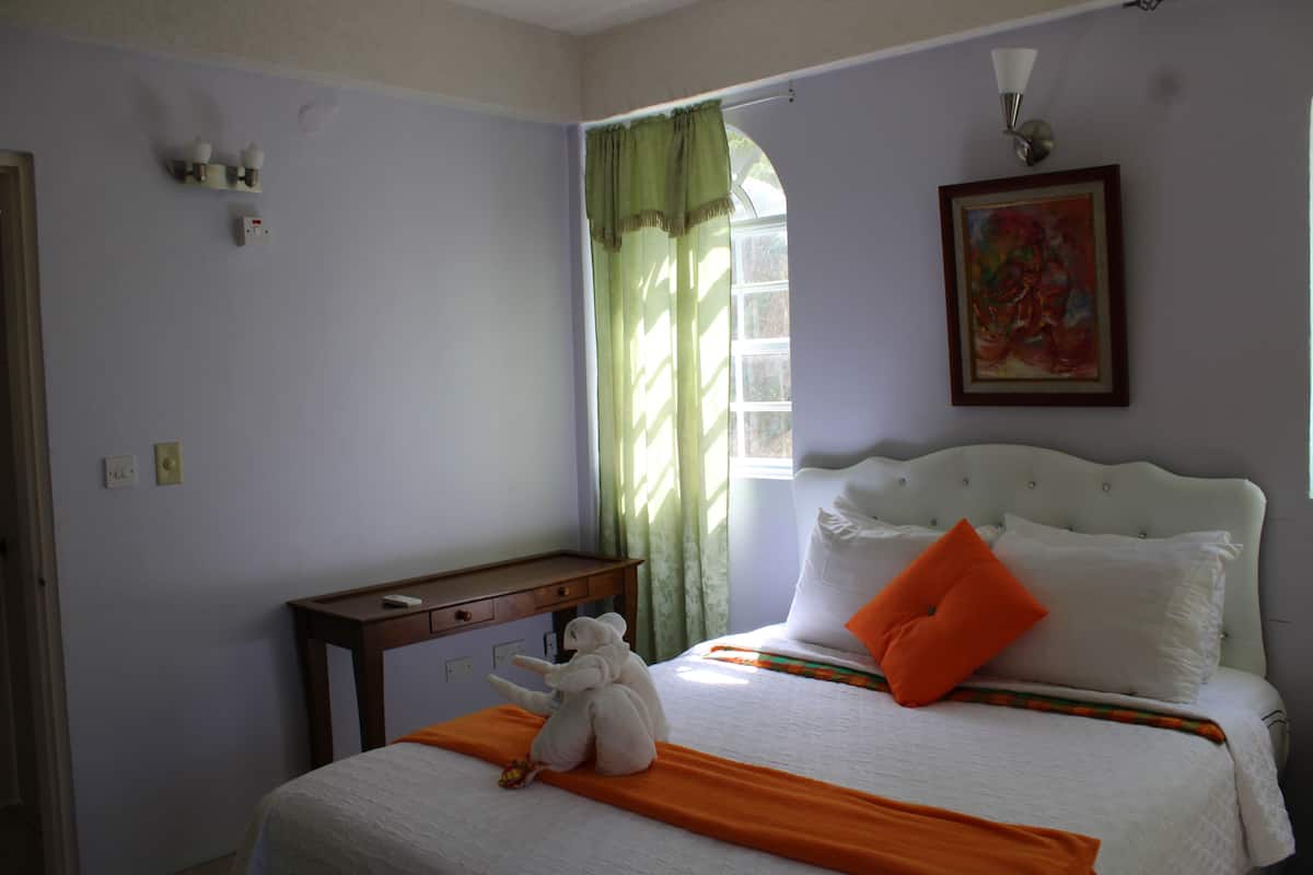 Deluxe-Suite, 2 Schlafzimmer, Bergblick | 2 Schlafzimmer, hochwertige Bettwaren, Daunenbettdecken