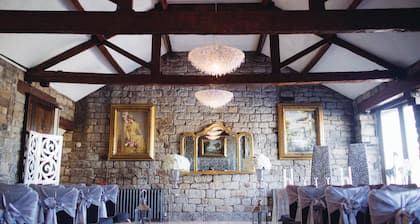The Saddleworth Hotel
