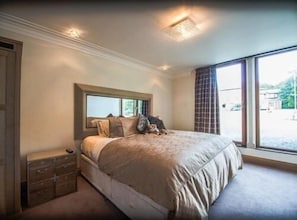 Suite, mit Bad | Schallisolierte Zimmer
