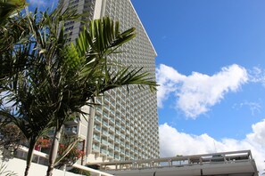 Front of property - Ala Moana Hotel by LSI Resorts (Honolulu)