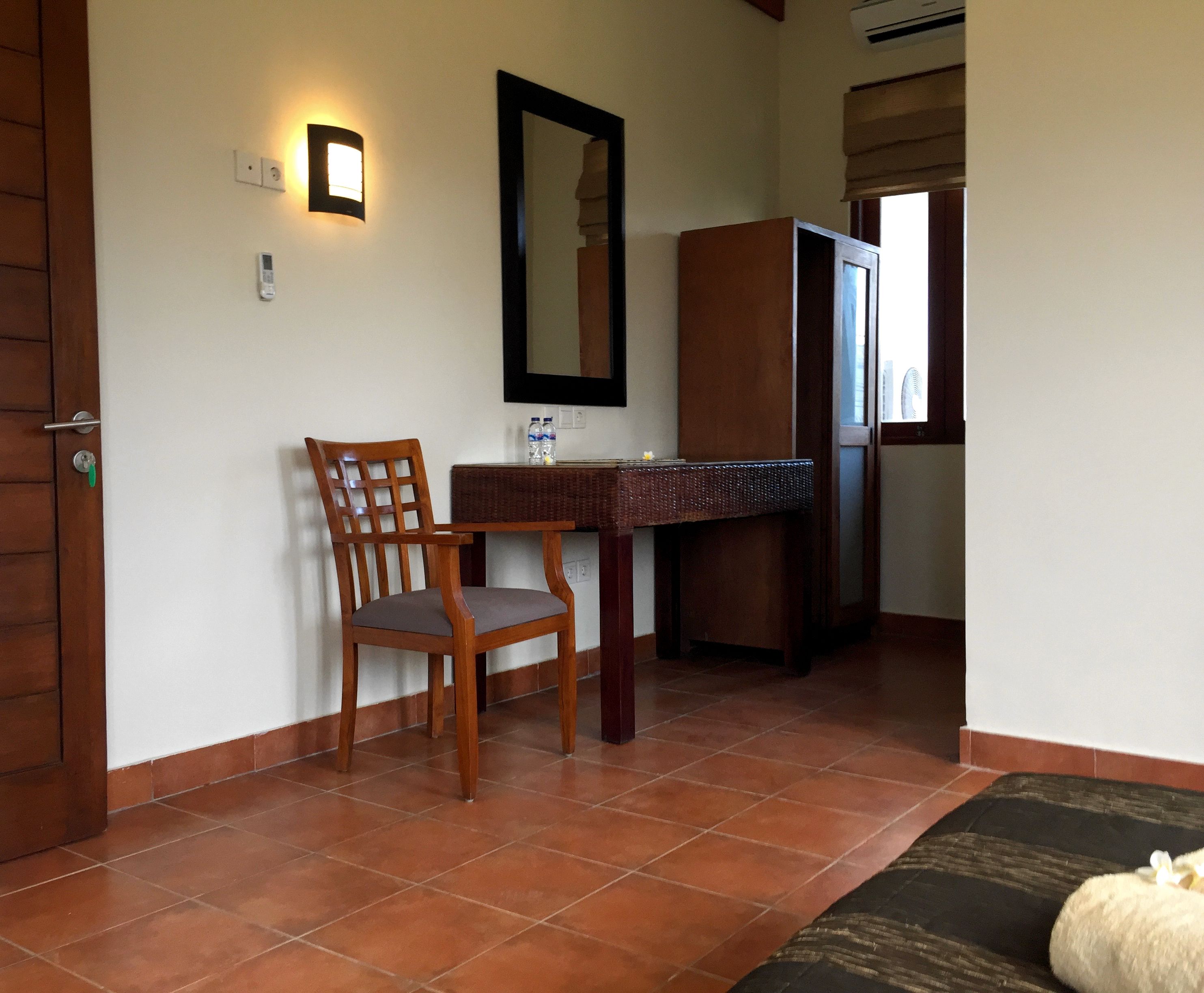 basic double room, 1 double bed | in-room safe, desk, rollaway beds, free wifi