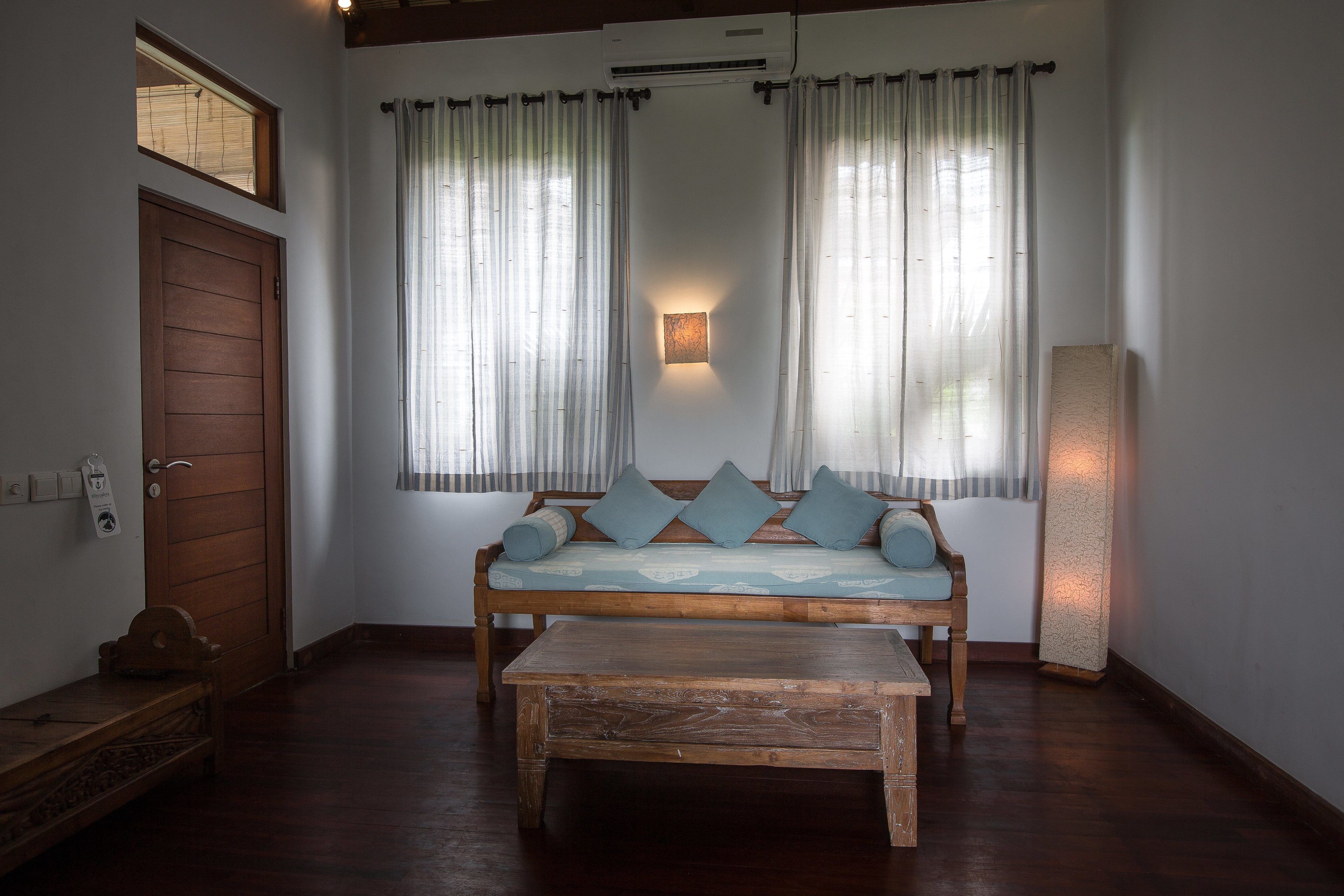 suite with ocean view | in-room safe, desk, rollaway beds, free wifi