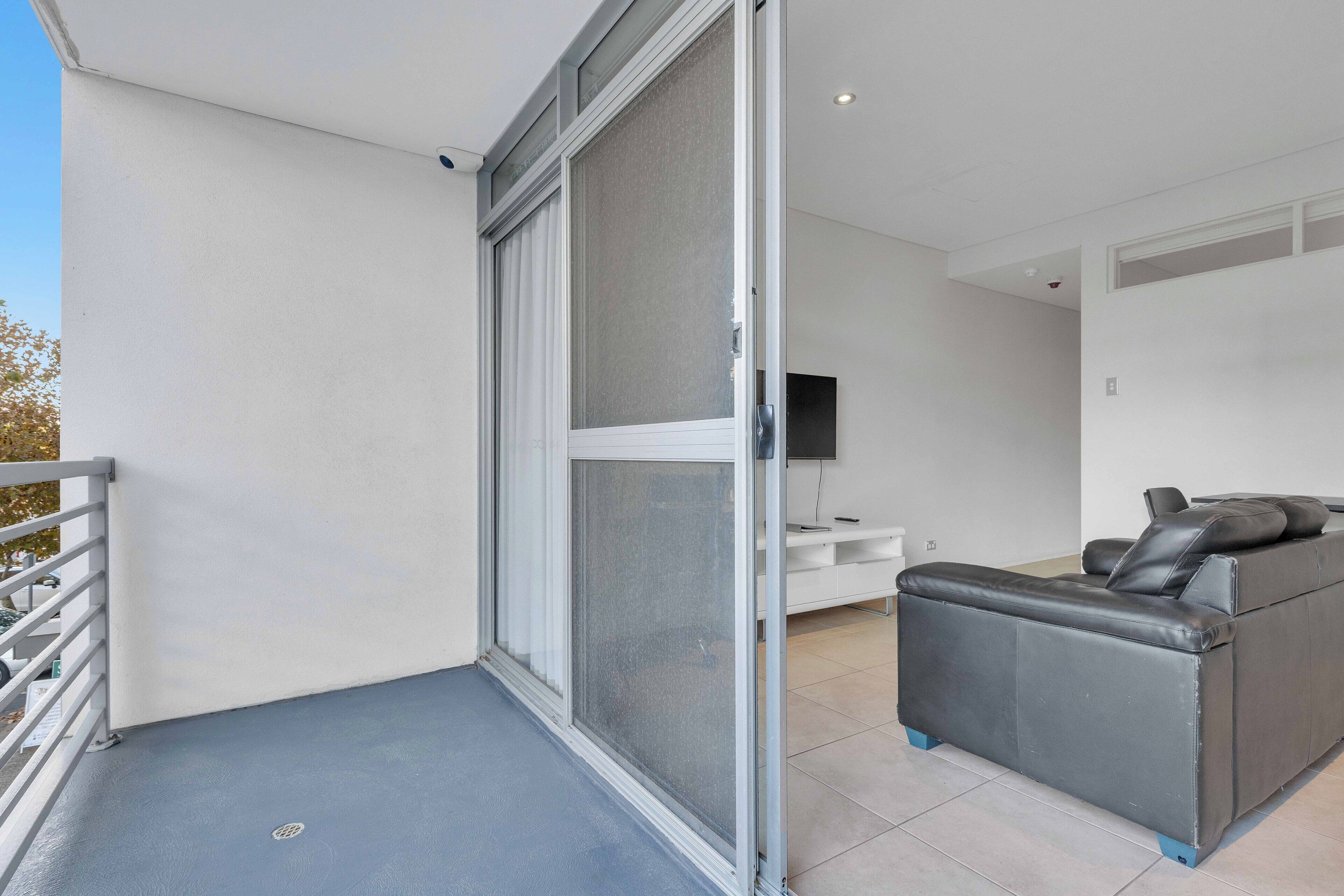 Apartament, 1 dormitori (Offsite and stair access only) | Balcó