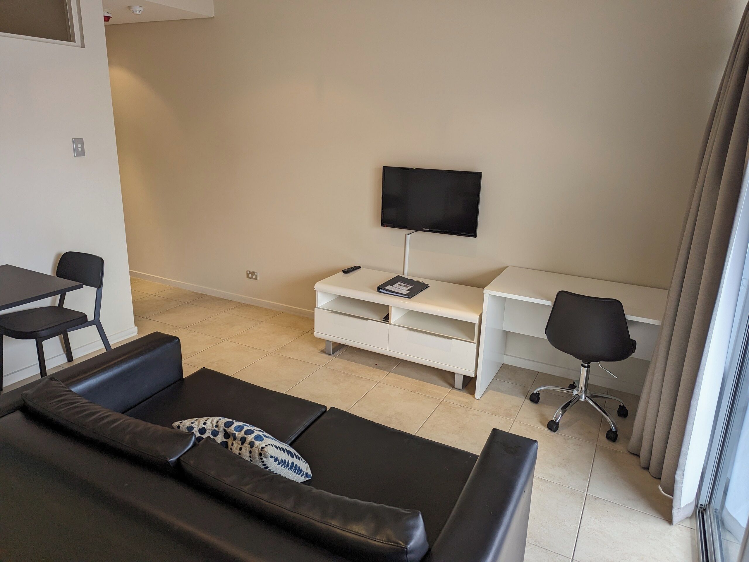 1 bedroom studio - offsite and stair access only | in-room safe, iron/ironing board, free wifi, bed sheets