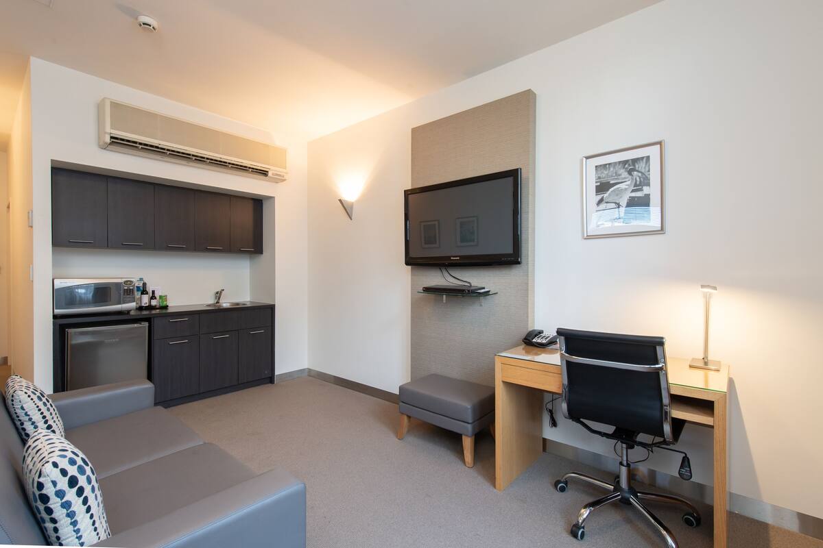 executive suite | living area | tv