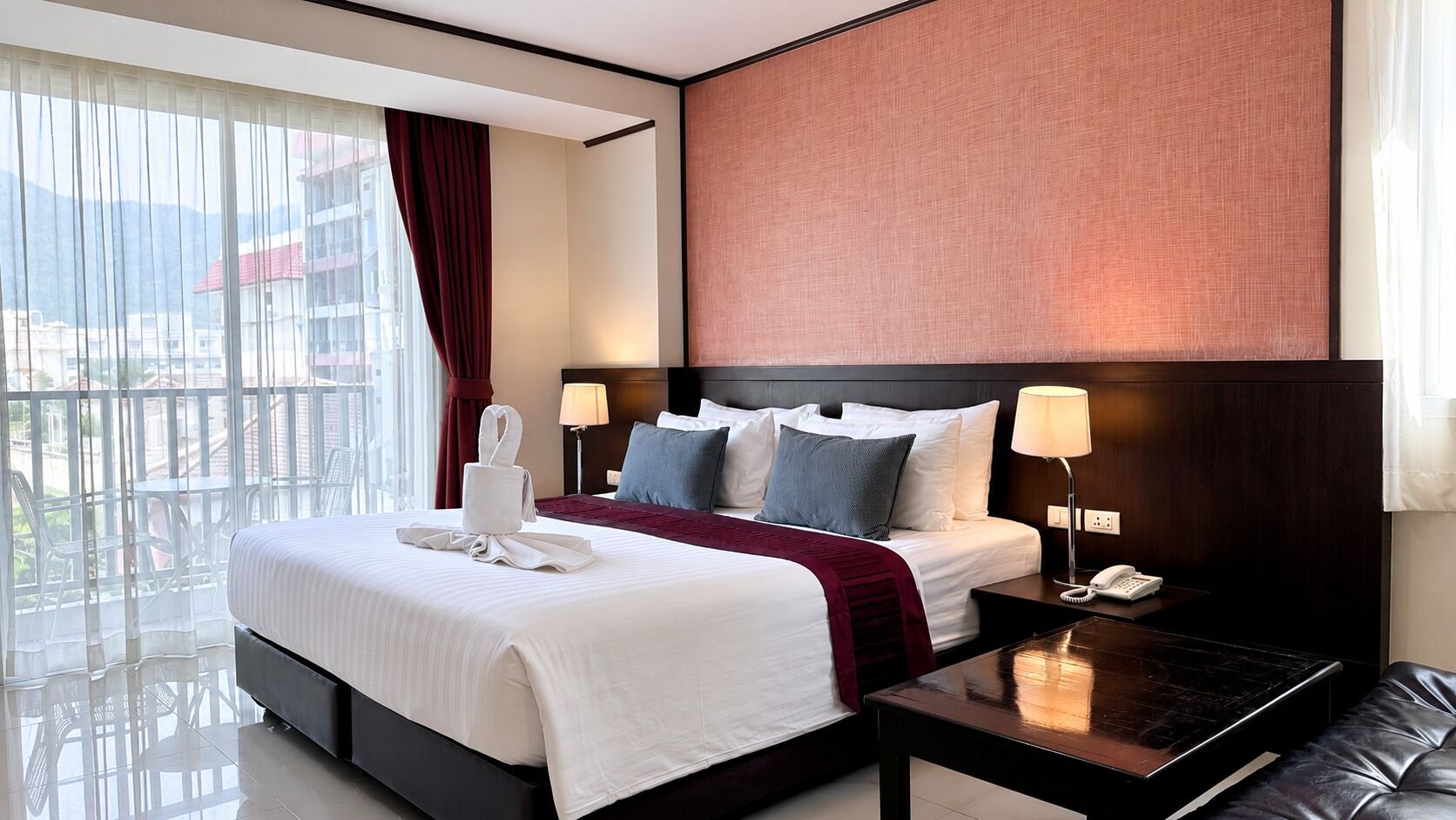 Deluxe King Bed | Pemandangan dari hartanah