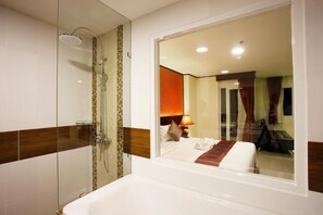 Minibar, in-room safe, desk, free WiFi - Orchid Resortel (Patong)