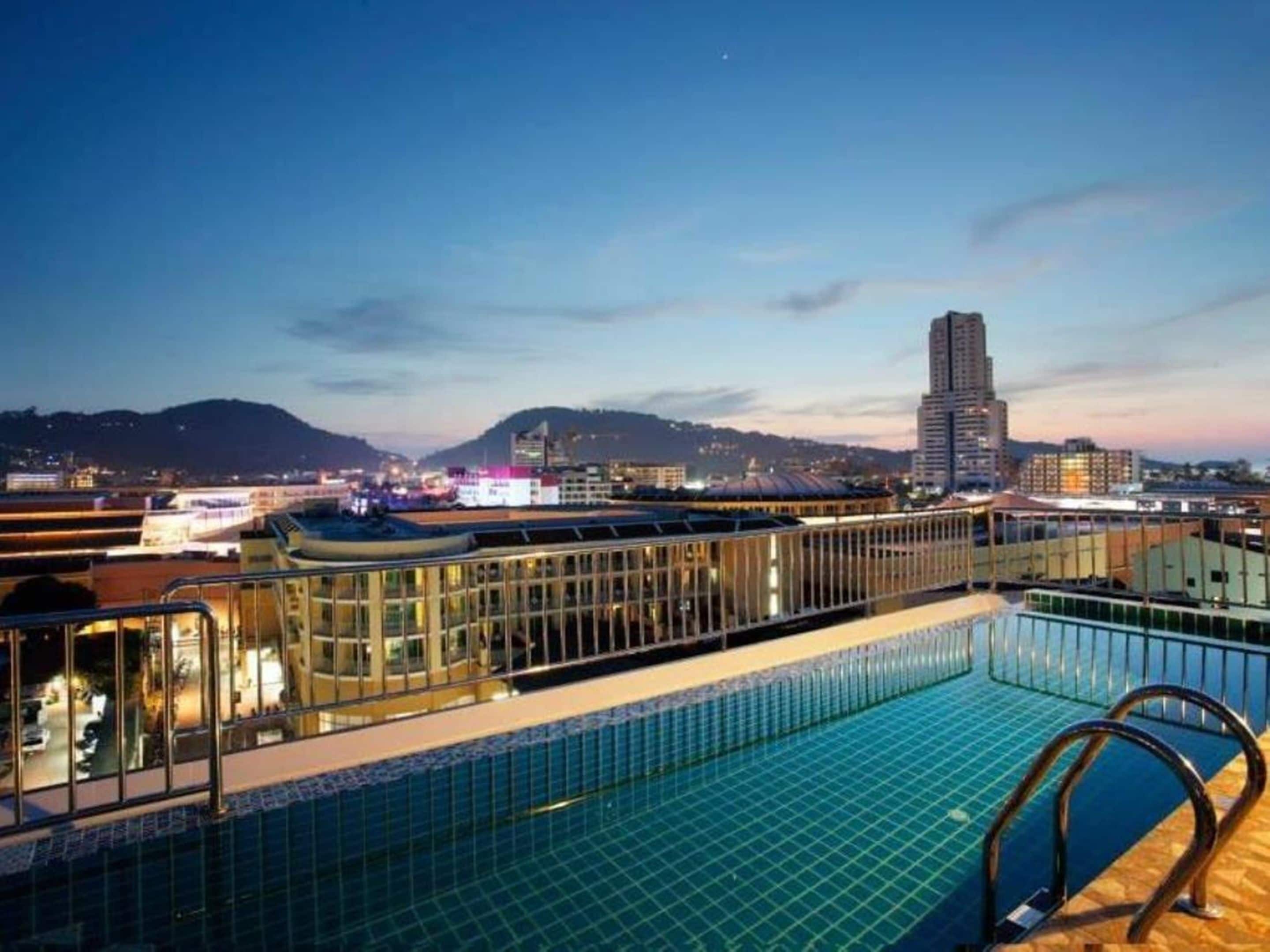 Piscina a l'aire lliure 