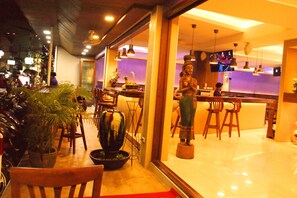Indoor wedding - Orchid Resortel (Patong)
