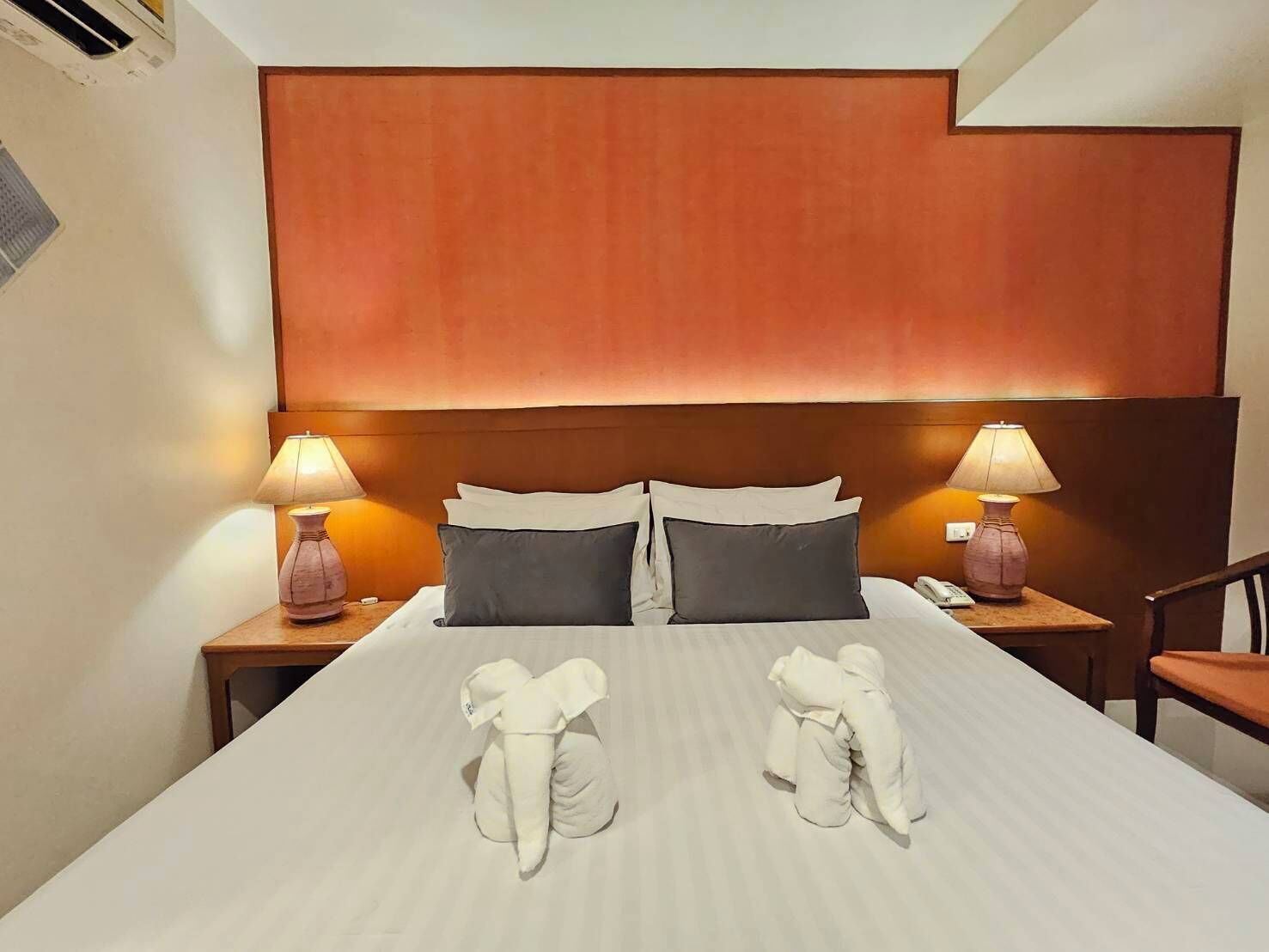 Standard No Window | Minibar, in-room safe, desk, free WiFi