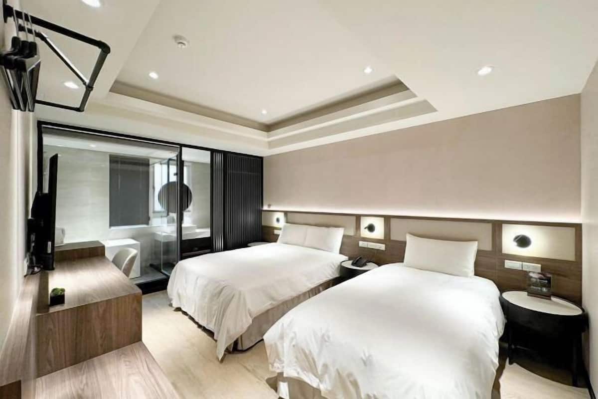 Premium bedding, pillow-top beds, in-room safe, individually decorated