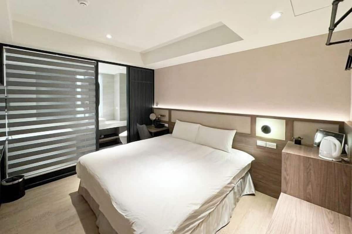 Premium bedding, pillow-top beds, in-room safe, individually decorated