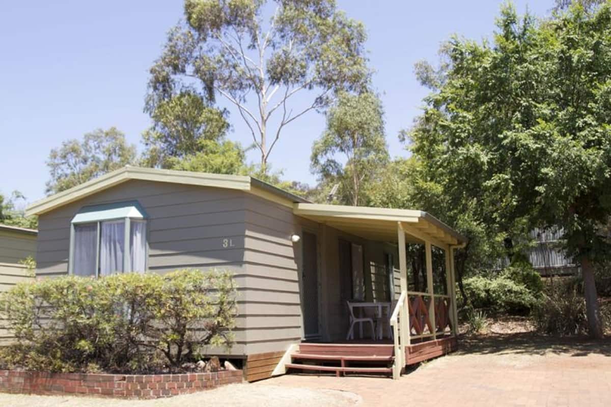 Standard 2 Bedroom Cabin | Terrace/patio