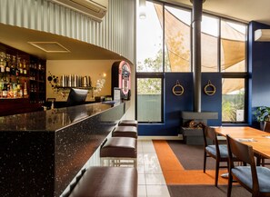 Breakfast and dinner served  - Station Motel Parkes (Parkes)