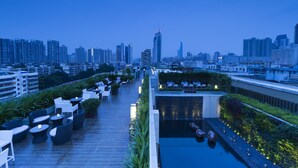 شرفة/رواق