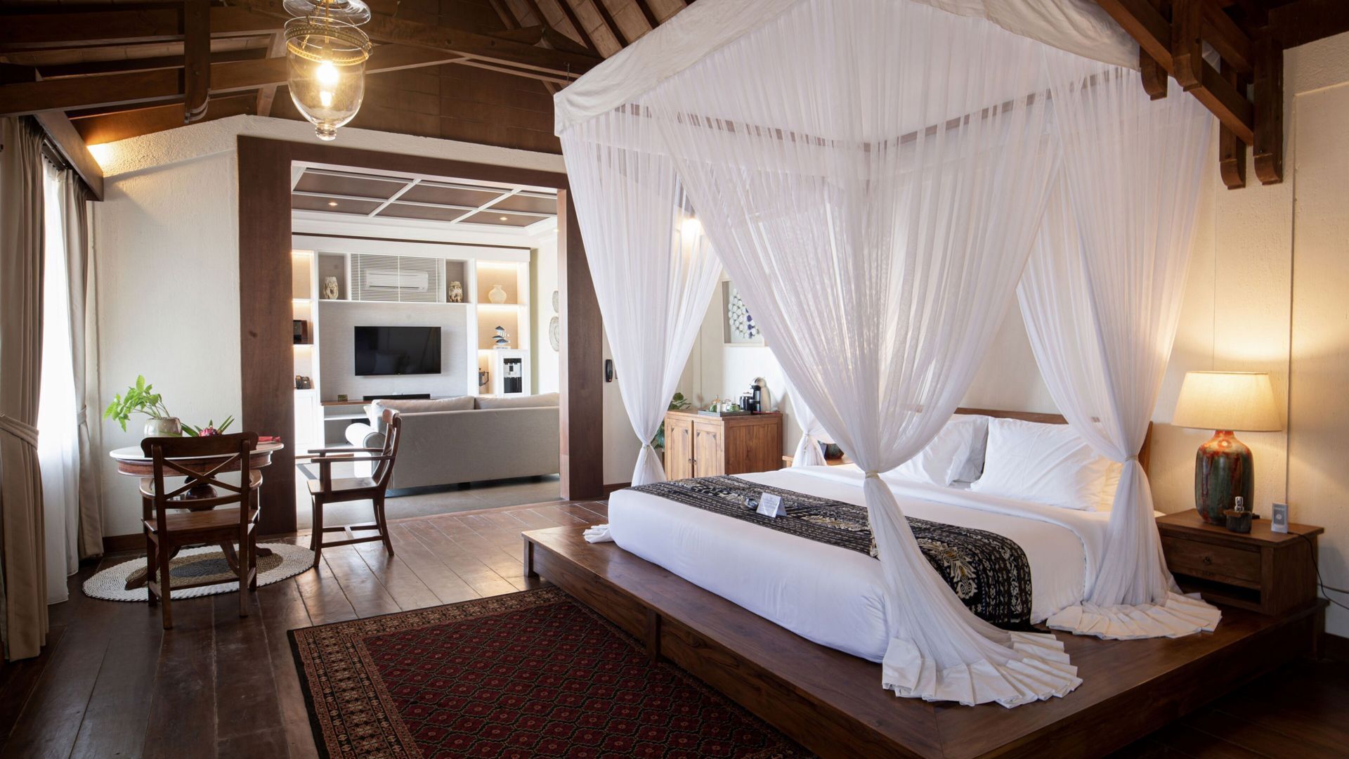 Literie de qualité, minibar, coffre-fort, bureau