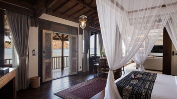 行政别墅, 海滨 (Residence) | 高档床上用品、迷你吧、客房内保险箱、办公桌