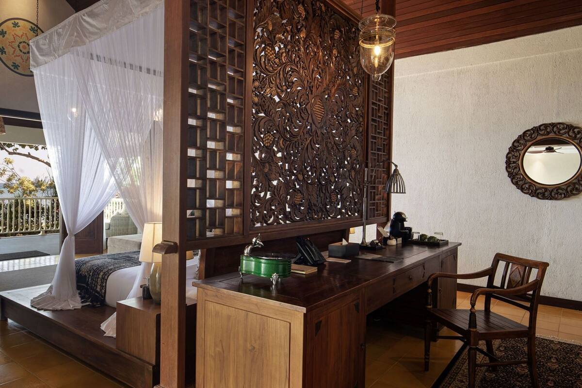 Literie de qualité, minibar, coffre-fort, bureau