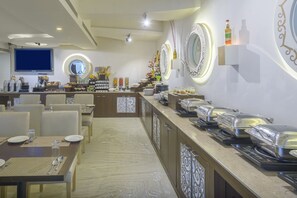 Daily buffet breakfast (INR 375 per person)