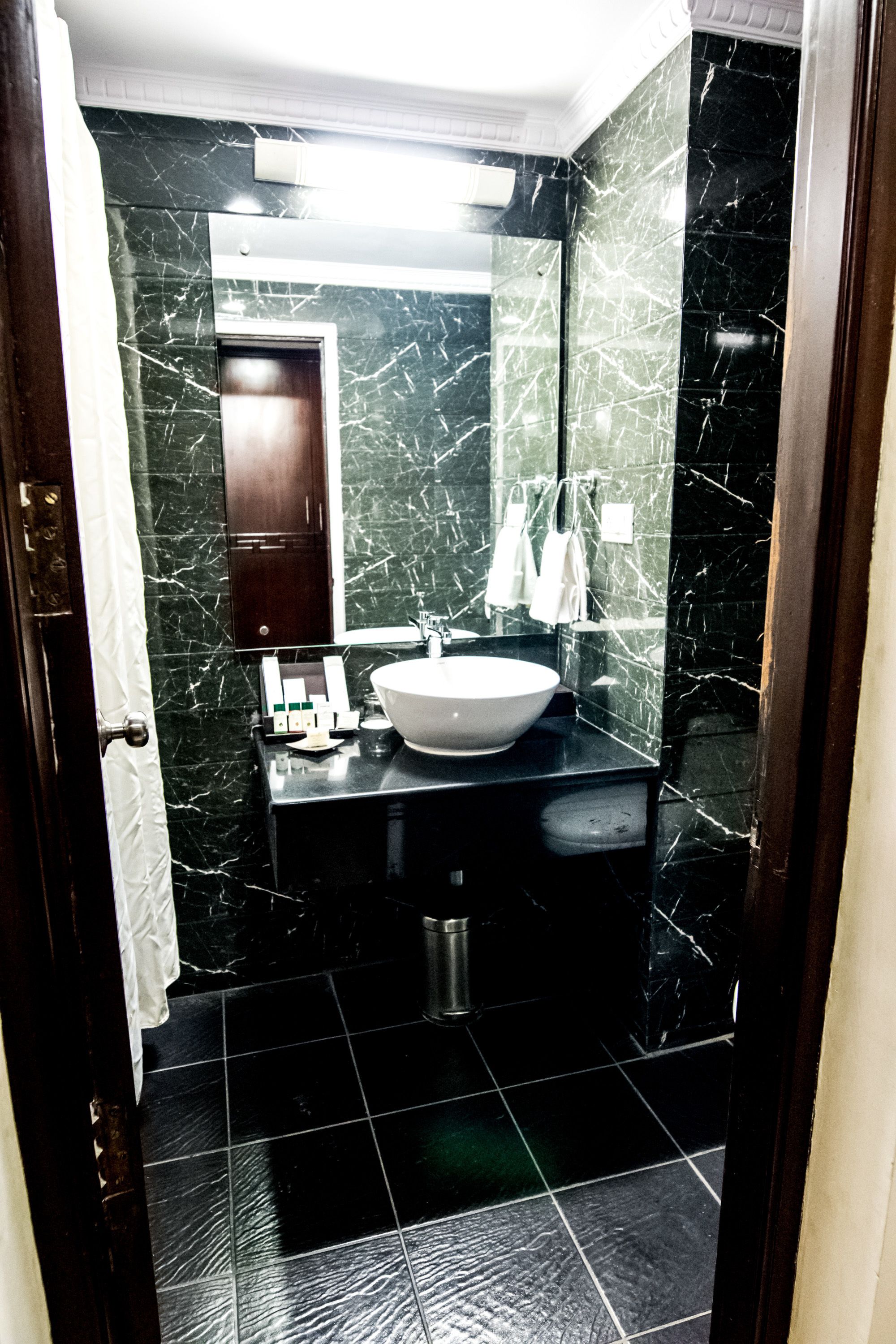 Shower kamar mandi