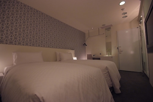 Hotel Purity