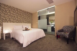 豪華雙人房 | 高級寢具、羽絨被、舒適加層、迷你吧