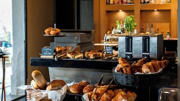 Daily buffet breakfast (EUR 35 per person)