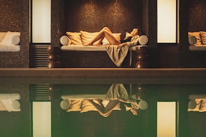 Couples treatment rooms, sauna, steam room, Turkish bath