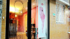 Unclassified image, 2 of 46, button - Hotel Cheers (Taipei)