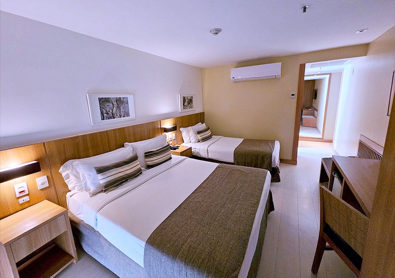Superior Room, Bathtub, Partial Sea View