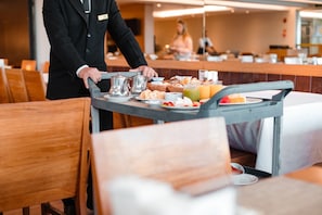Breakfast buffet - Riale Brisa Barra (Rio de Janeiro)