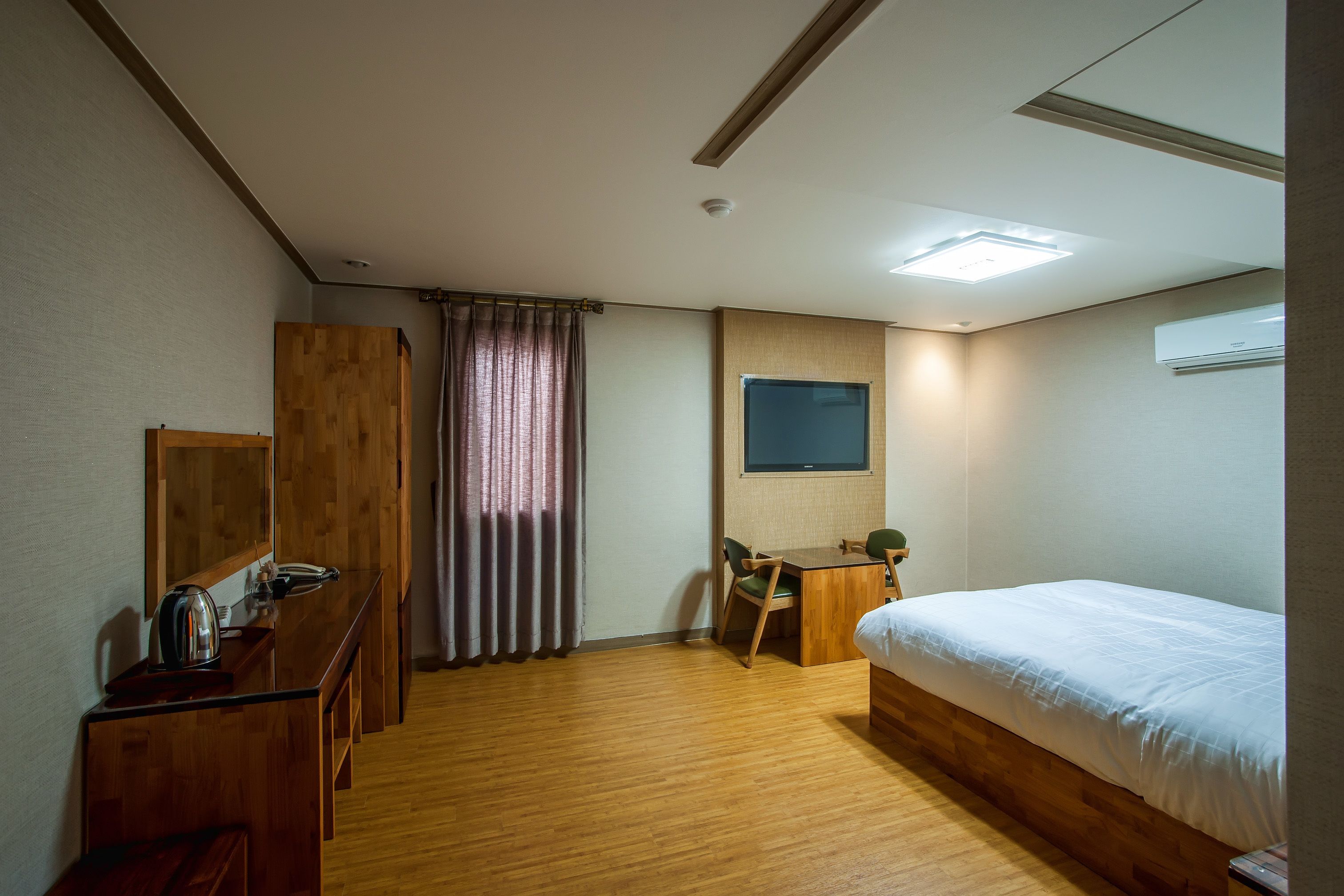 double room | down duvets, free wifi