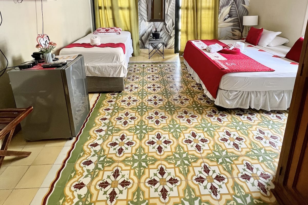 Junior Suite | Premium bedding, minibar, in-room safe, individually decorated