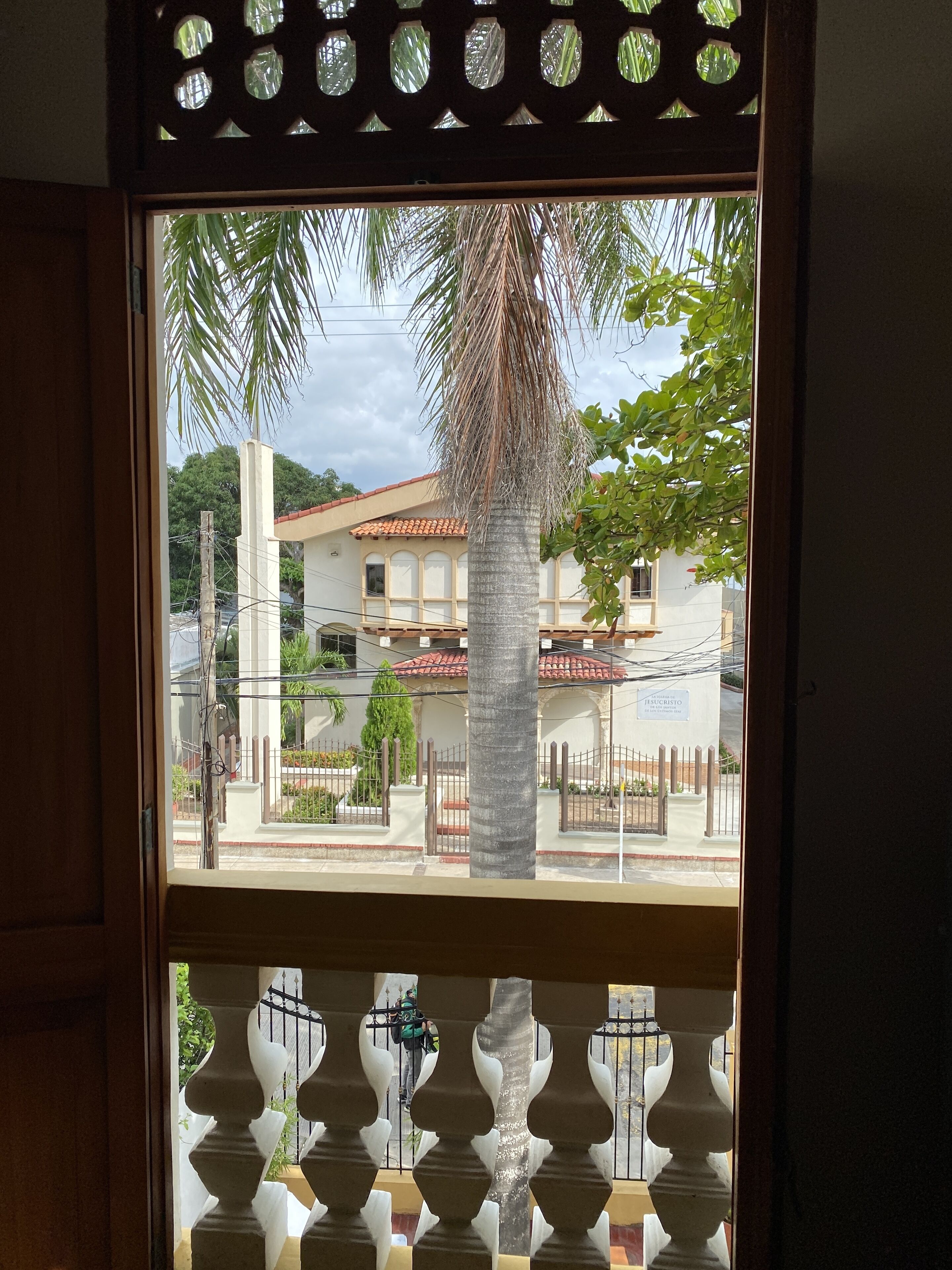 suite, balcony | minibar, in-room safe, individually decorated, individually furnished