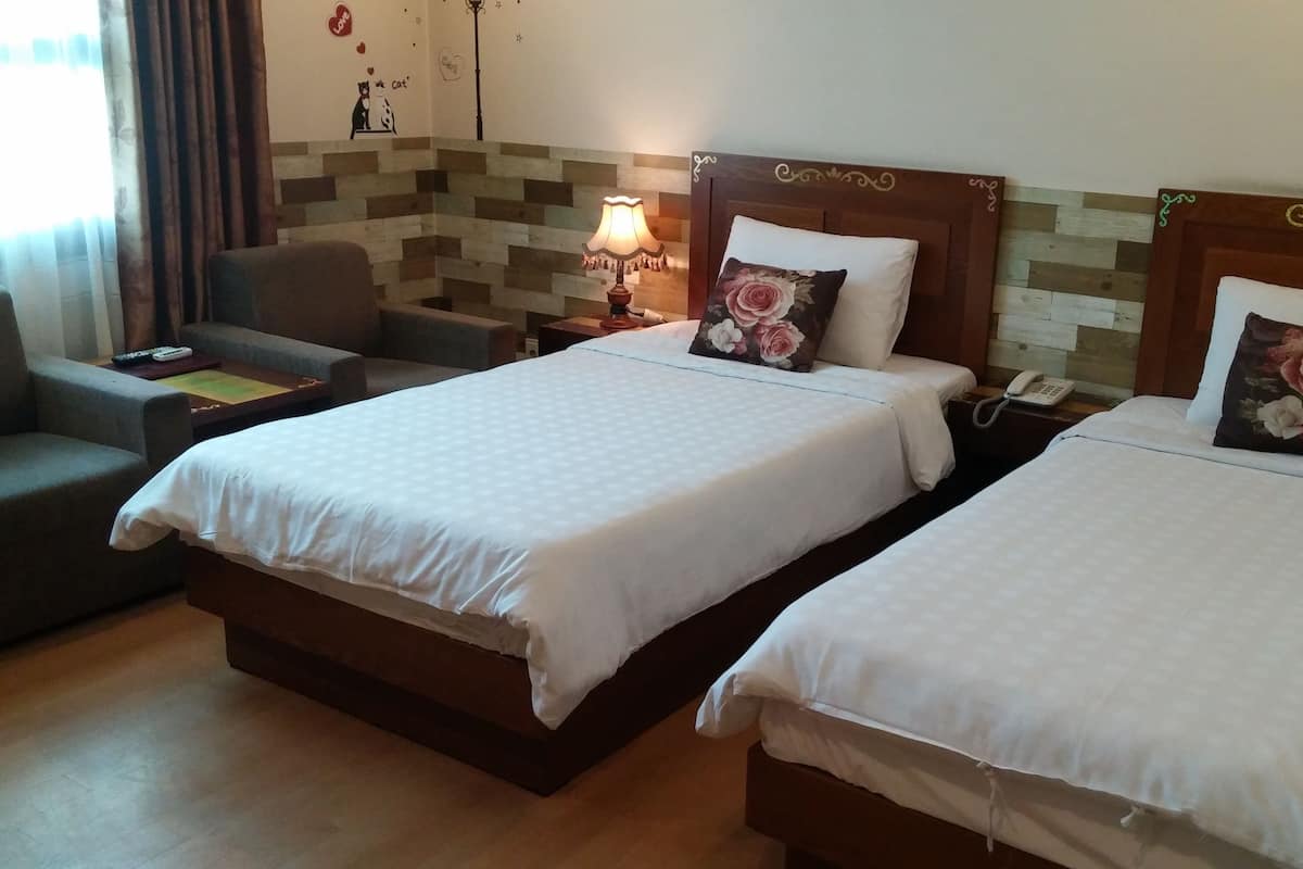 Blackout curtains, soundproofing, iron/ironing board, free WiFi