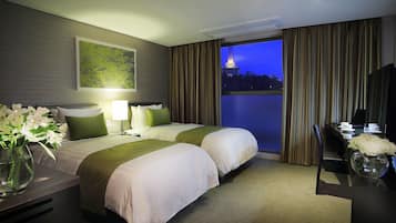 In-room safe, desk, blackout drapes, soundproofing