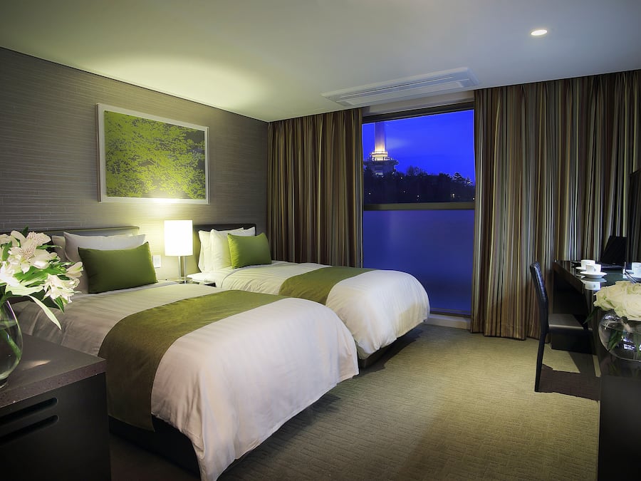 In-room safe, desk, blackout drapes, soundproofing